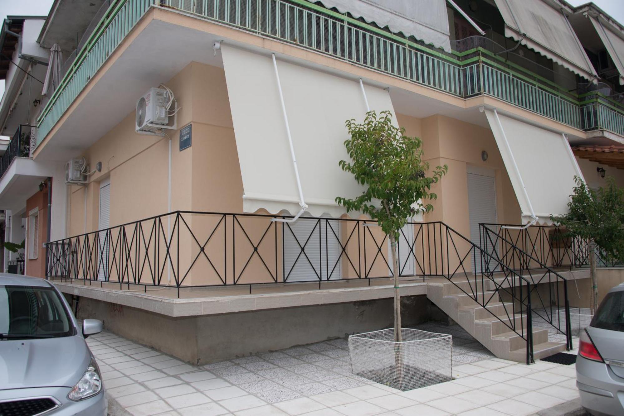 Panos House - High Luxury Apartment Trikala  Exterior foto